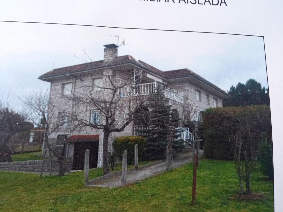 Gasthaus Casa Telizia Ourense Exterior foto