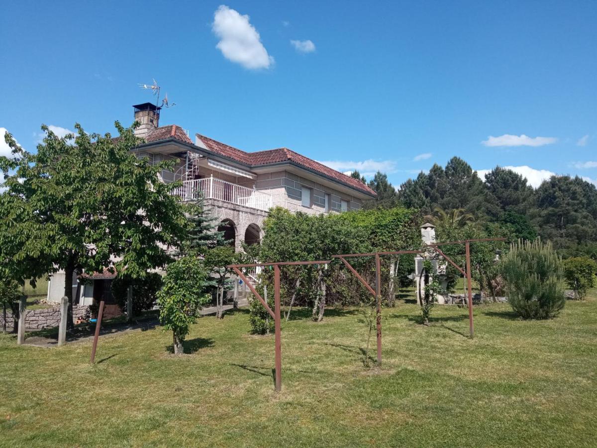 Gasthaus Casa Telizia Ourense Exterior foto